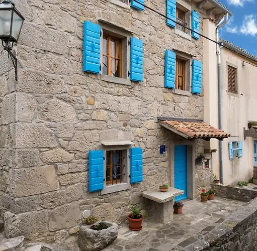 House Vera