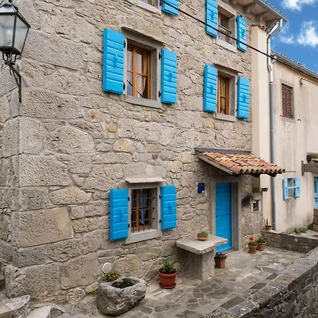 House Vera